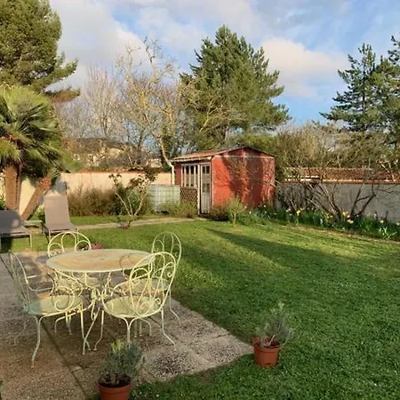 De Charme Calme Au Coeur De La Bed & Breakfast