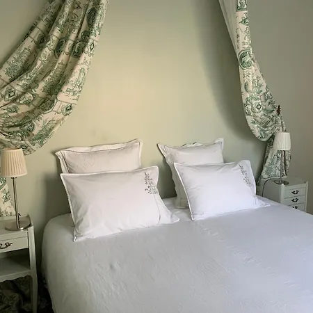 Bed and breakfast De Charme Calme Au Coeur De La