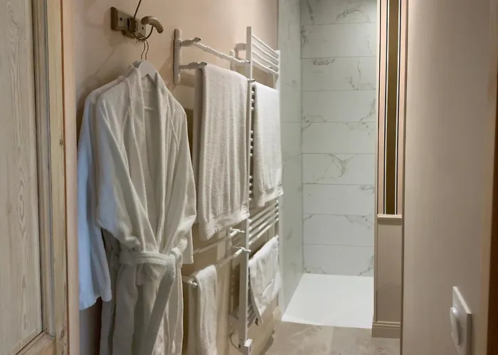 De Charme Calme Au Coeur De La * La Rochelle (Charente-Maritime)