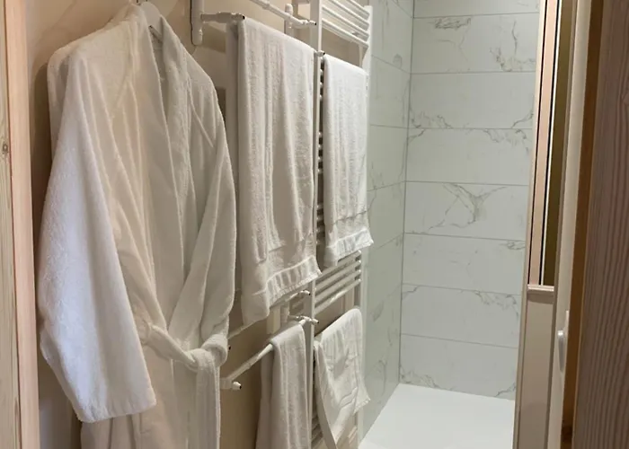 Bed and breakfast De Charme Calme Au Coeur De La La Rochelle (Charente-Maritime)